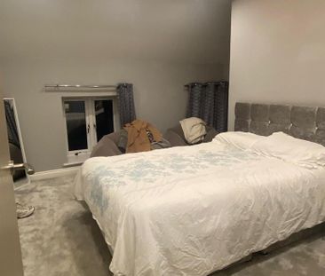 2 bedroom semi-detached house to rent - Photo 5