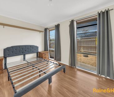 3 Bedroom house for Lease in Cranbourne! - Photo 4