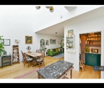 2 bedroom maisonette to rent - Photo 2