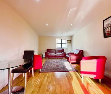 2 bedroom Apartment to let - Photo 1