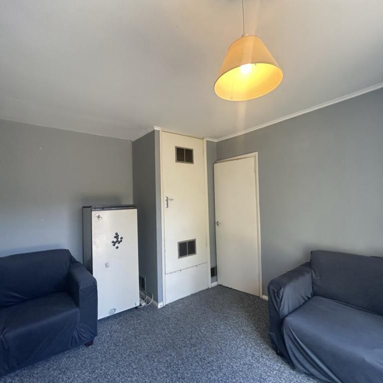 4 bedroom house to rent - Photo 1