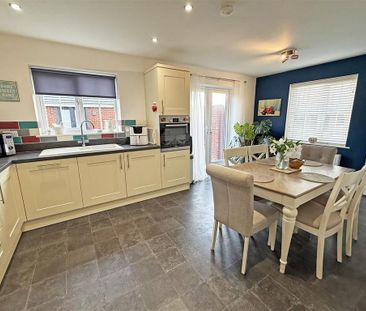 3 bedroom detached house to rent - Photo 6