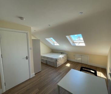 Room in a Shared House, Westdown Road, E15 - Photo 1