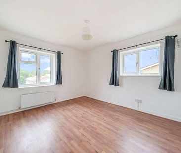 Pinner Grove, Pinner, HA5 - Photo 1