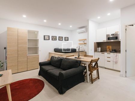 Excellent loft for rent in Justicia, Madrid - Photo 2