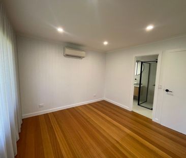 Fully Renovated Stunning 3 Bedroom Home! - Photo 2