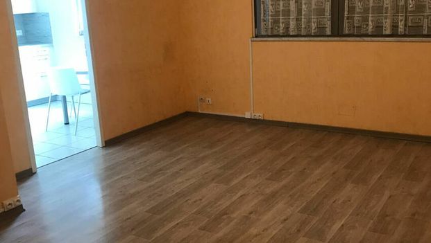 FORBACH DANS UNE RESIDENCE AVEC ASCENSEUR - Photo 1