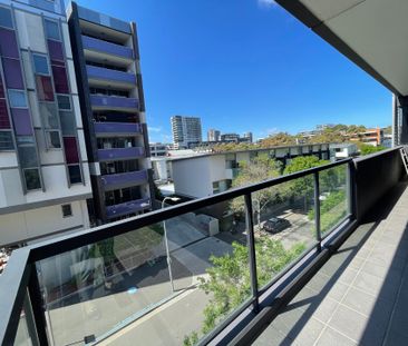 Fully furnished luxury 3 bedroom in the heart of Zetland - Photo 5