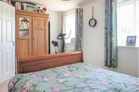 5 Bed Terraced House, Wood Mead, BS16 - Photo 4