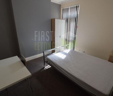 5 bedroom terraced house to rent - Photo 2