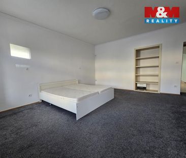 Pronájem bytu 4+kk 150 m², náměstí J. A. Komenského 7, Brušperk - Fotografie 5