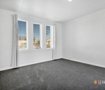 8 Parker Street, DEVONPORT - Photo 4