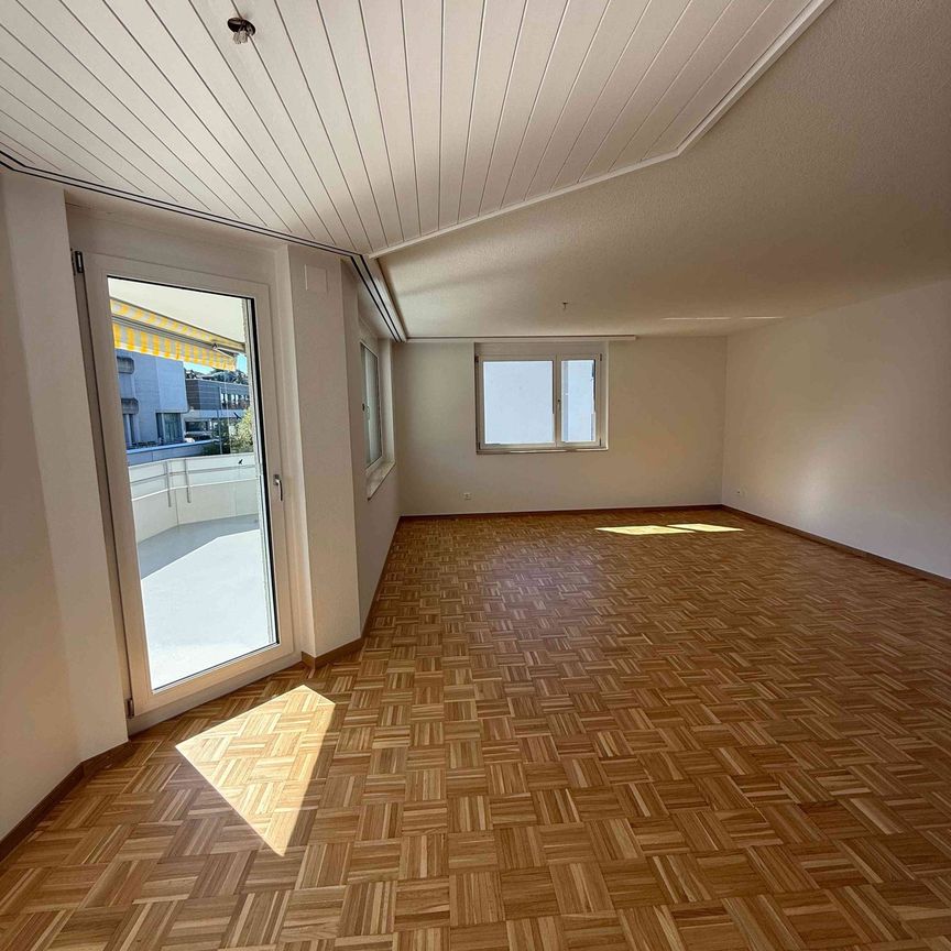 4.5 Zimmer, 102 m², 2. Stock - Photo 1