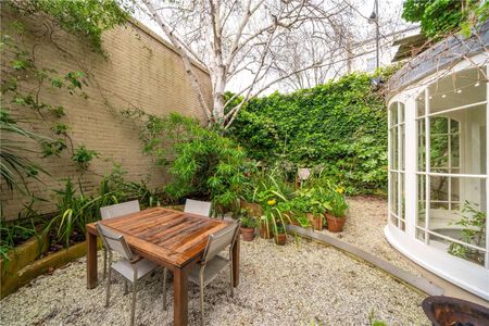 Royal Crescent, Holland Park, W11, London - Photo 2