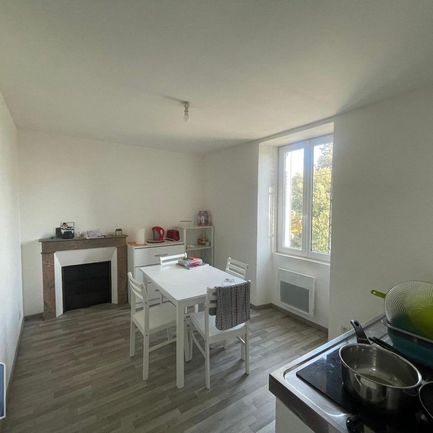 Location Appartement 1 pièce 25m² POITIERS 86000 - Photo 1