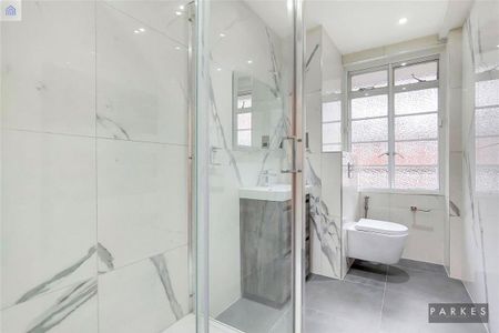 3 bedroom flat in Gloucester Place - Photo 3