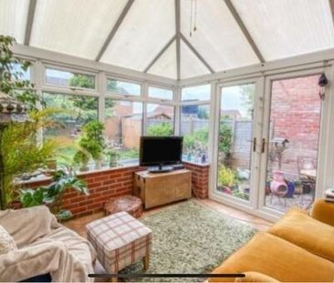 2 bedroom semi-detached house to rent - Photo 2