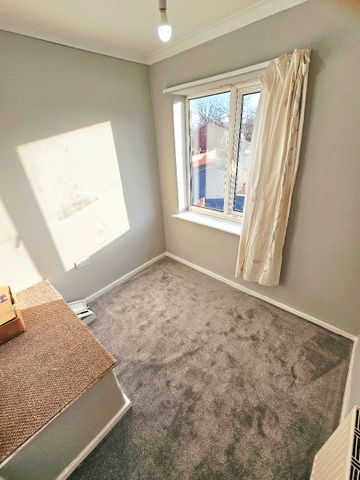 Yeadon Road, Gorton, Manchester, M18 - Photo 3