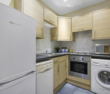 1 bedroom flat to rent - Photo 4