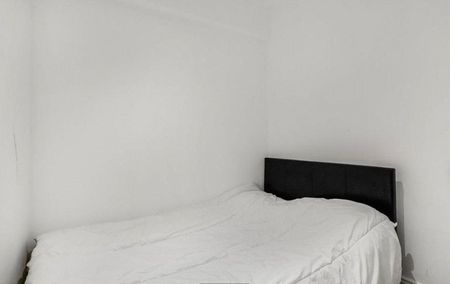 Marloes Road, London, W8 flat to rent - Photo 4