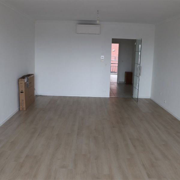 Instapklaar & centraal gelegen APP op 5eV met 2 SLK & 2 terrassen - Photo 1