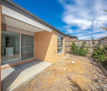 21 Rushmore Way, Bonnie Brook, VIC 3335 - Photo 3