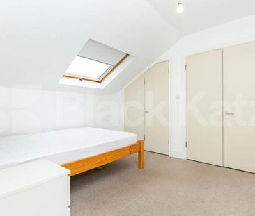 Top floor 3 bedroom in Hackney close to Hackney Downs Park - Photo 4