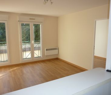 Location Appartement 2 pièces 41m² FONTAINEBLEAU 77300 - Photo 1