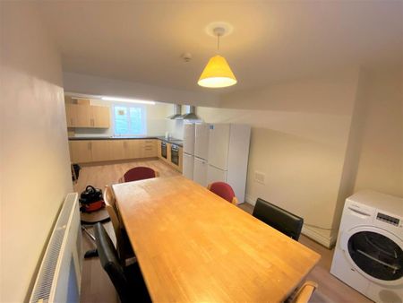 7 bedroom house to rent - Photo 2