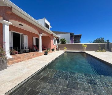 Location Maison 3 pièces 121m² STE CLOTILDE 97490 - Photo 2