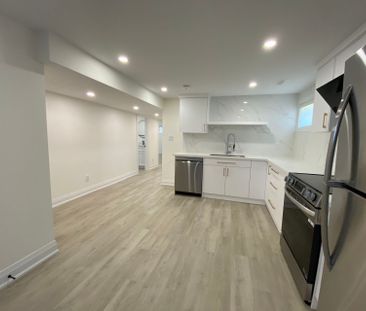 For Lease - 3366 Strabane Drive Unit# Basement room, Mississauga, O... - Photo 2