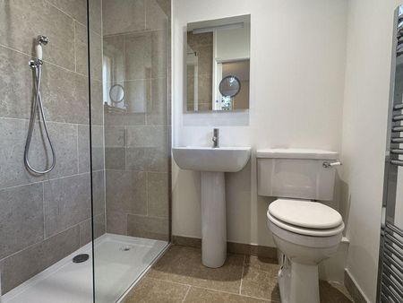 3 bedroom detached bungalow to rent - Photo 5