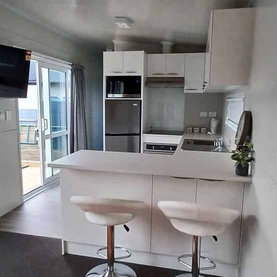 Semi-furnished New 2brm Pirimai - Photo 1