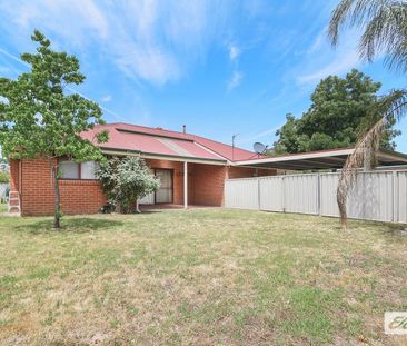 Charming 3-Bedroom Home for Rent – West Wodonga - Photo 5