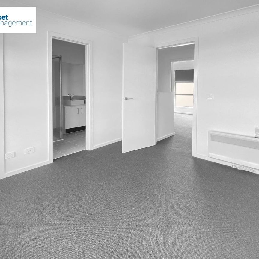 Modern 3-Bedroom Townhouse – Perfect Family Living! - Photo 1