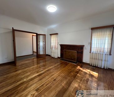 PERFECT LOCATION - Photo 5
