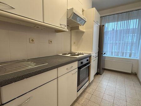 Appartement met twee slaapkamers in het hart van Drogenbos - Photo 2