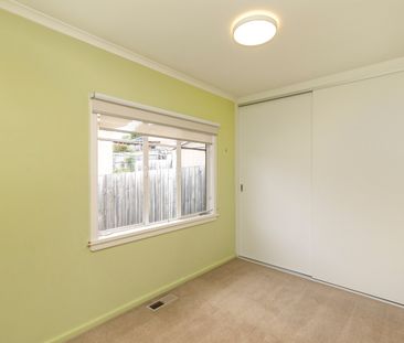 81 Heathfield Rise, Box Hill North VIC 3129 - House For Rent | Domain - Photo 5