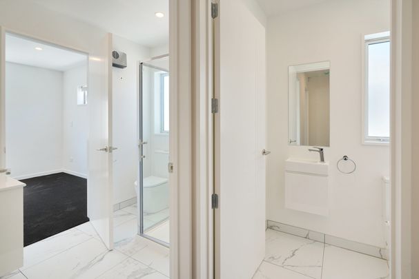 Summer Waves Await - Photo 1