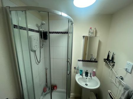 Springburn Road, Glasgow, G21 1SA - Photo 5