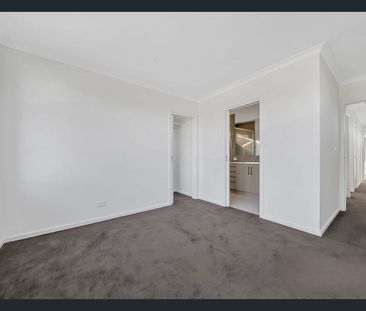 "Bright, Spacious, and Ready to Welcome You – Your Perfect Family H... - Photo 2