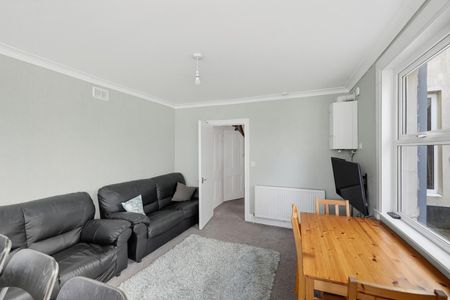 Diamond Avenue, Plymouth - Photo 2