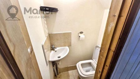 Dellwood Gardens, Clayhall, IG5 - Photo 5