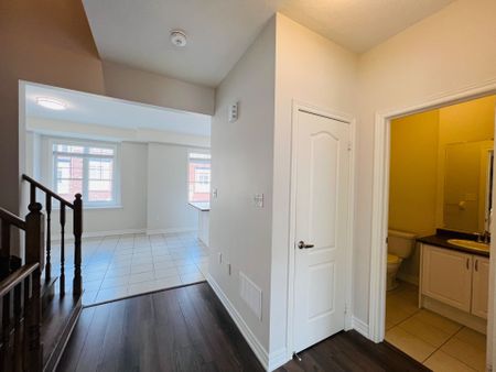 For Lease - 83 Roy Grove Way, Markham, Ontario - Photo 2