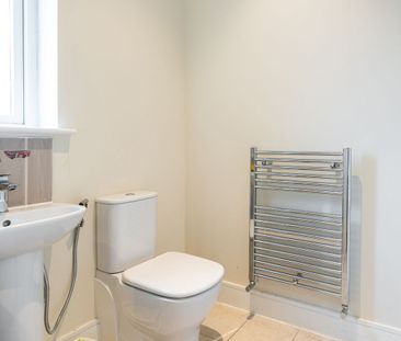 6 Larkfield Dale, Leopardstown, Dublin 18 - Photo 3