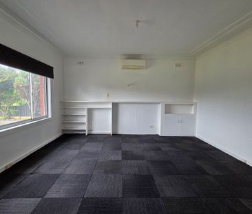 Comfortable Unit in the Heart of Clayton - Photo 1