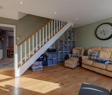 3 bedroom terraced house to rent - Photo 6