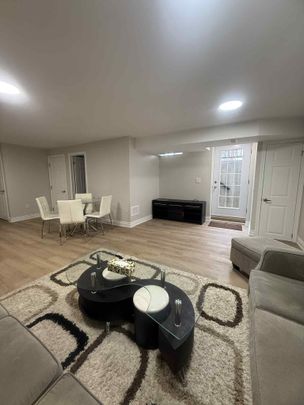 For Lease - 5218 Palmetto Place Unit# Basement, Mississauga, Ontario - Photo 1