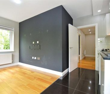 Bishop's Stortford, Hertfordshire - Photo 5