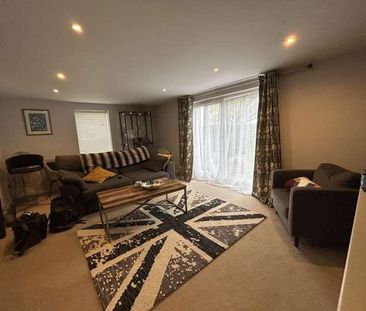 Upper Green, Hungerford, RG17 - Photo 1